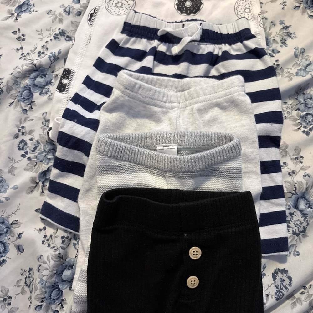 Newborn bundle - Picture 2 of 3